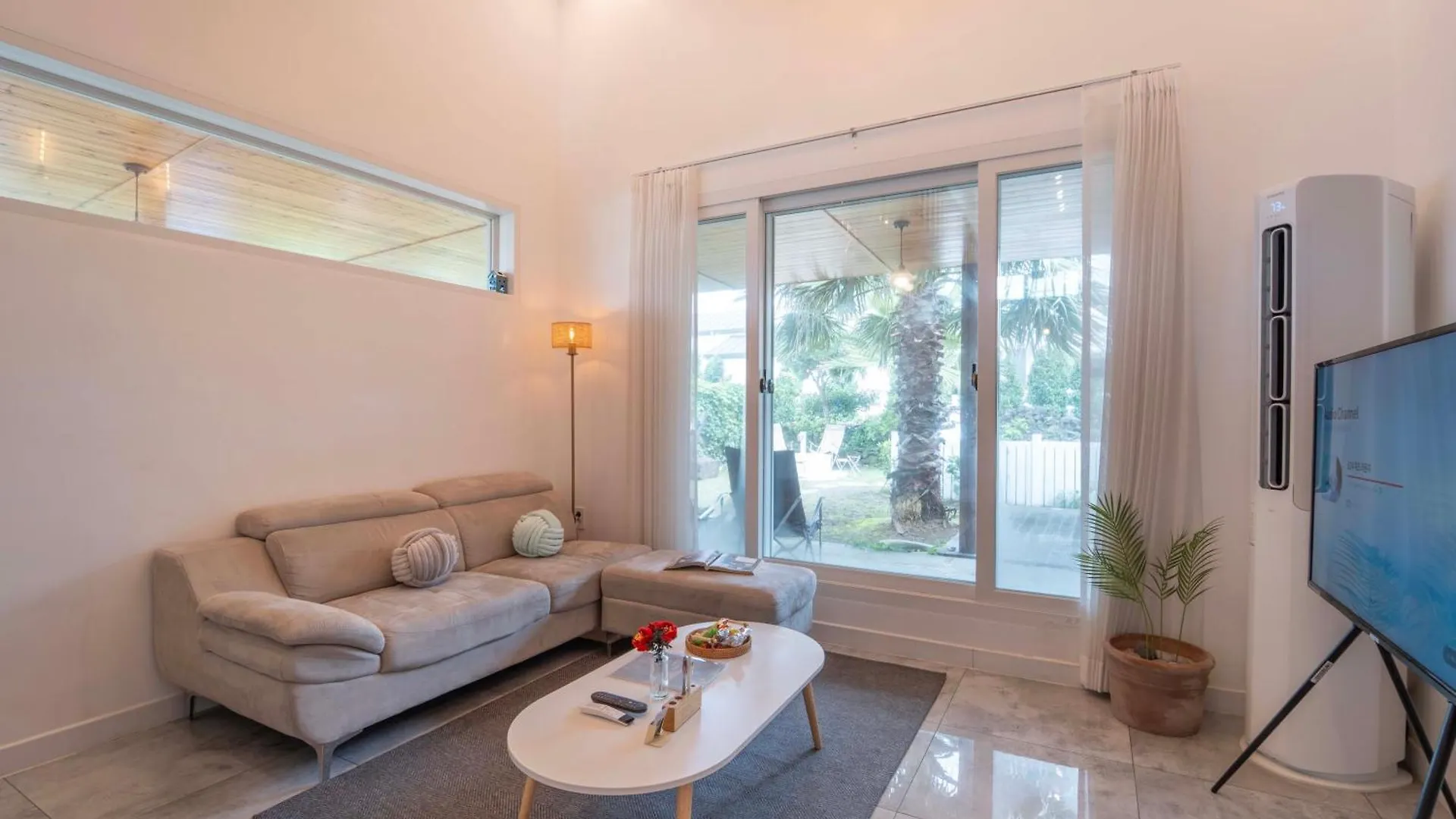 Jeju Love Stay Pink Holiday home